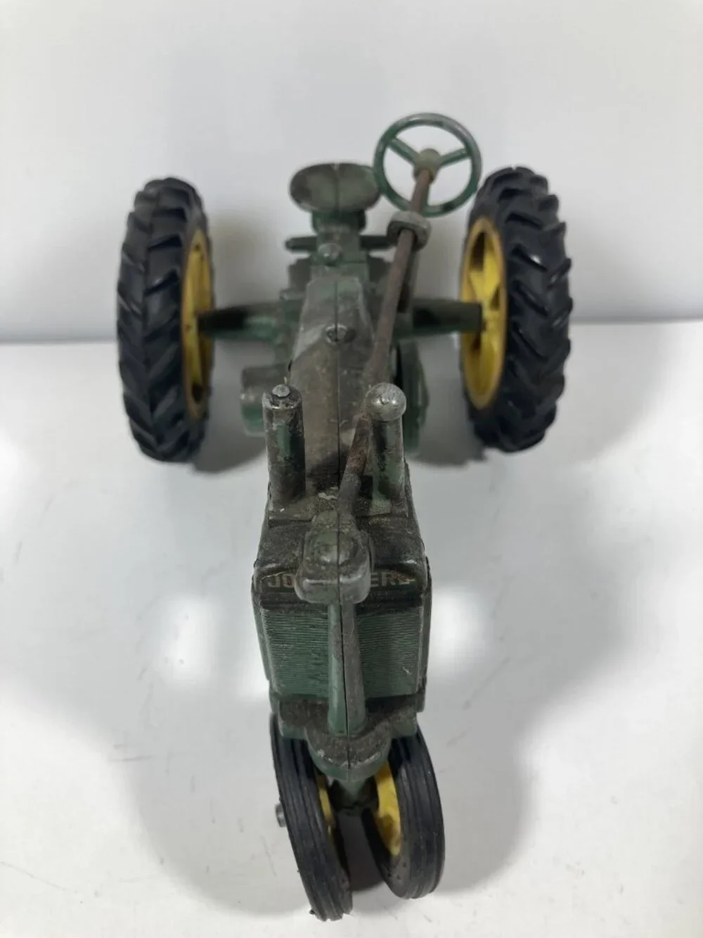 Ertl John Deere 1934 Model-A Tractor Narrow Front 1:16 Diecast Heavy Wear